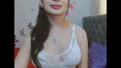 Venus Independent Model online show from 04-05-26, 07:44