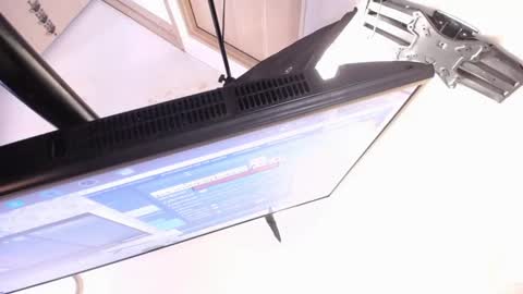 Snapshot of sexyshemale4uxxx chatting on 12-12-24, 04:21    online show from 12-12-24, 04:21