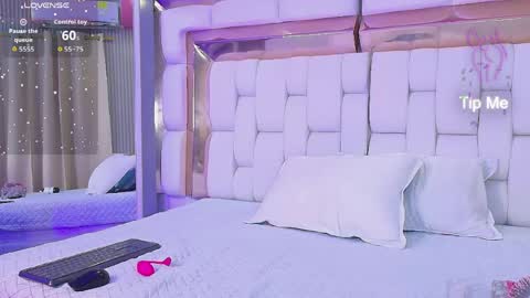 Kendall online show from 04-06-26, 12:17