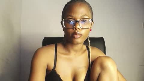 Darkskinned Rae online show from 03-27-26, 10:53