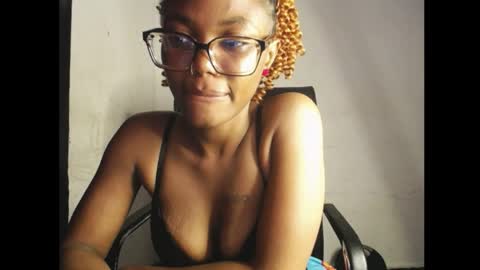Darkskinned Rae online show from 04-28-26, 09:42