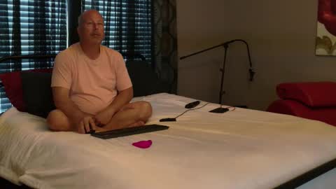 Snapshot of sexystackie chatting on 03-22-26, 06:33 Princess Jackie and Daddy Steve online show from 03-22-26, 06:33