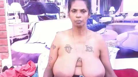 sexyva4u2luv online show from 11-26-25, 07:37