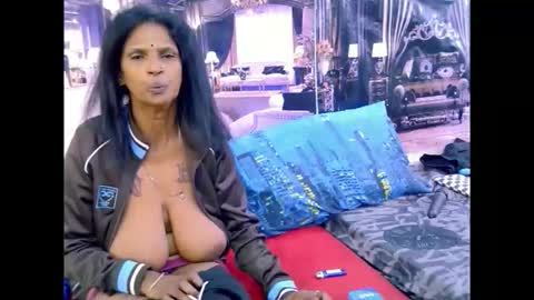 sexyva4u2luv online show from 03-02-26, 05:41