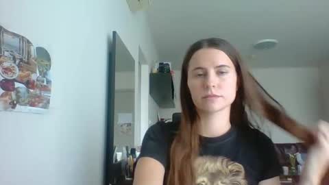 Snapshot of sexyviolettcat chatting on 02-19-26, 07:37 Victory online show from 02-19-26, 07:37