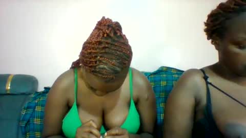 Snapshot of sexyy_nicky chatting on 12-15-25, 05:50 sexyy_nicky online show from 12-15-25, 05:50