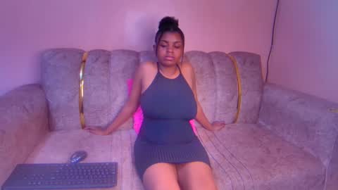 sexyyred_ online show from 12-04-24, 05:55