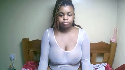 sexyyred_ online show from 04-19-26, 02:38