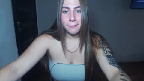 Snapshot of sexyyuliia777 chatting on 09-10-25, 08:25 Yuliia online show from 09-10-25, 08:25