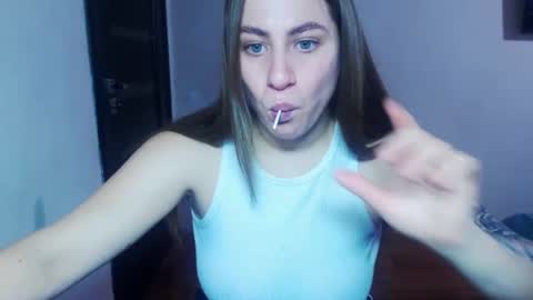 Snapshot of sexyyuliia777 chatting on 11-08-25, 09:09 Yuliia online show from 11-08-25, 09:09