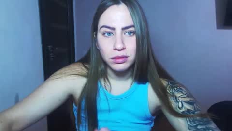 Snapshot of sexyyuliia777 chatting on 12-14-25, 06:45 Yuliia online show from 12-14-25, 06:45