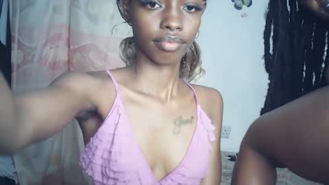 sexyzuriel online show from 04-02-26, 09:18