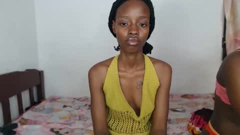 sexyzuriel online show from 04-22-26, 10:17