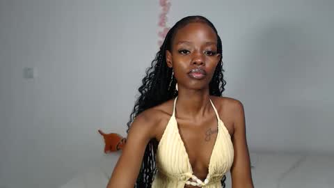 Snapshot of sexyzuriel chatting on 05-21-26, 05:31 sexyzuriel online show from 05-21-26, 05:31