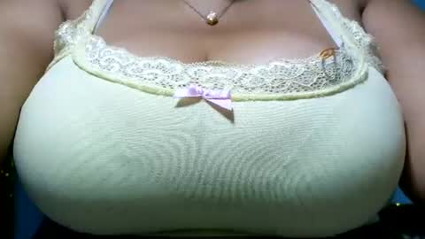 Snapshot of shaddaiidirtii chatting on 07-10-26, 01:47 Shadaii online show from 07-10-26, 01:47