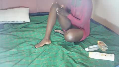 shadow_luxe online show from 04-15-26, 09:38