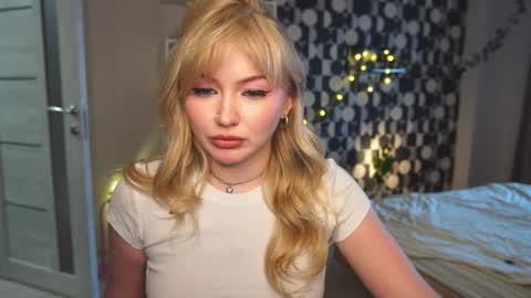 Sindy and Nancy  Next stream 1 December  online show from 04-07-26, 09:43