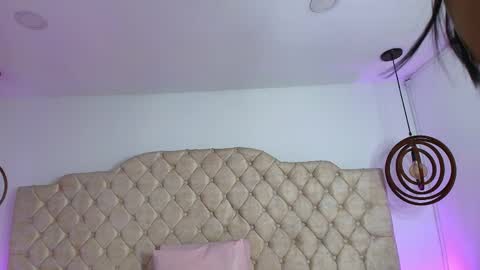 Snapshot of shadowlune chatting on 05-20-26, 07:53 shadowlune online show from 05-20-26, 07:53