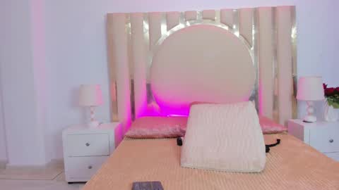 Snapshot of shainabonne chatting on 12-17-24, 01:50 Shaina online show from 12-17-24, 01:50