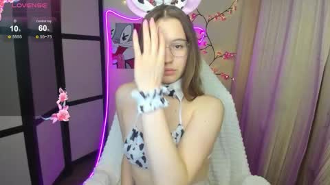 Vivian online show from 11-22-25, 08:19