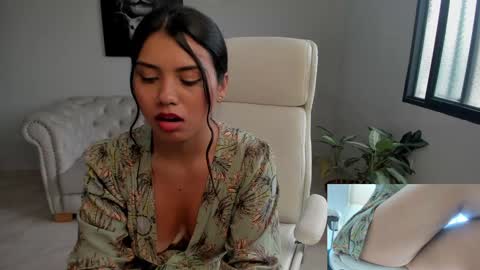 Snapshot of shanabellucy chatting on 01-07-25, 09:14 onlyfans shanabellucy online show from 01-07-25, 09:14