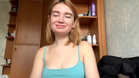 Snapshot of shanaeagon chatting on 11-03-25, 07:31 Mabel online show from 11-03-25, 07:31