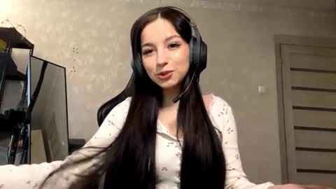 Viola online show from 10-23-25, 10:47