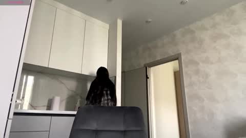 Viola online show from 11-15-25, 06:55