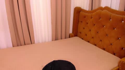 shane_018 online show from 07-24-26, 02:09