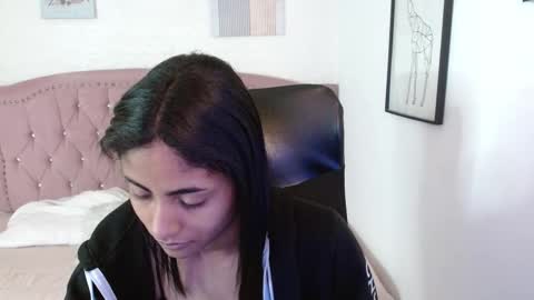 shanelle online show from 11-08-25, 03:18