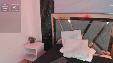 Shanel Elyse online show from 06-03-26, 02:33