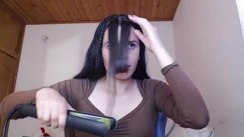 Snapshot of shanel_lozano chatting on 05-31-26, 04:03 shanel_lozano online show from 05-31-26, 04:03