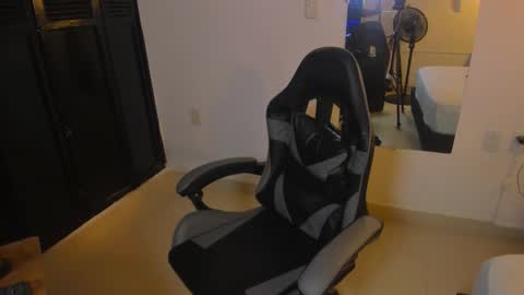 Shanel online show from 02-16-26, 07:21