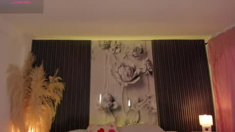 Snapshot of shaniadaniels chatting on 05-10-26, 10:04 ShaniaDaniels online show from 05-10-26, 10:04