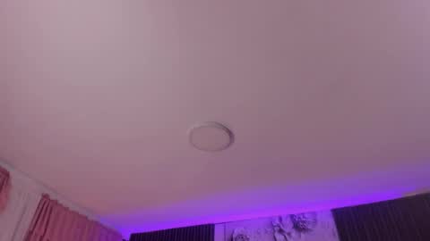Snapshot of shaniadaniels chatting on 05-19-26, 01:56 ShaniaDaniels online show from 05-19-26, 01:56