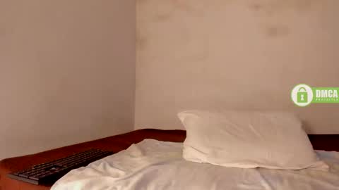 Snapshot of shaniblack chatting on 01-17-26, 04:00 Danna online show from 01-17-26, 04:00