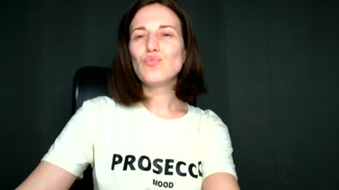 Snapshot of shannen_sweet chatting on 05-31-26, 08:10 Shannen online show from 05-31-26, 08:10