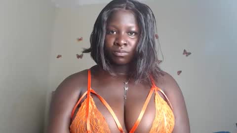 Snapshot of shannky_ chatting on 10-29-25, 08:38 shannky  online show from 10-29-25, 08:38