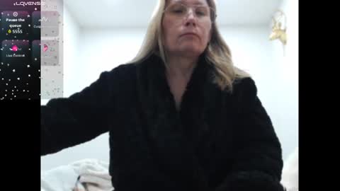 Shannon07 online show from 06-10-26, 01:28