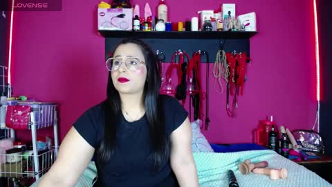 Shannon online show from 04-08-26, 03:17