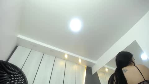 shanon online show from 10-22-25, 03:29