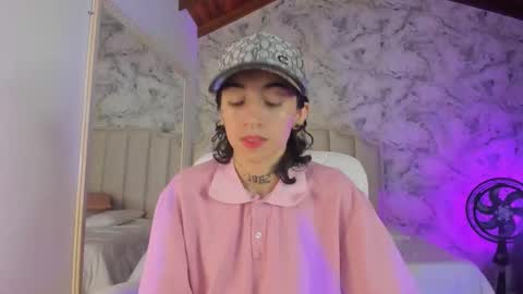 Snapshot of shantal_thompson21 chatting on 11-16-25, 03:34 Shantal online show from 11-16-25, 03:34