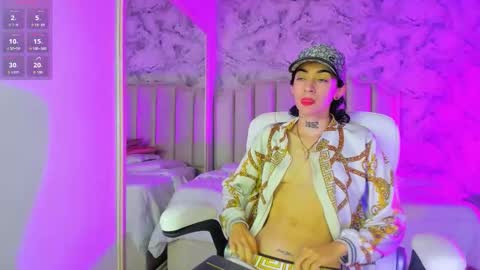 Snapshot of shantal_thompson21 chatting on 12-01-25, 03:11 Shantal online show from 12-01-25, 03:11