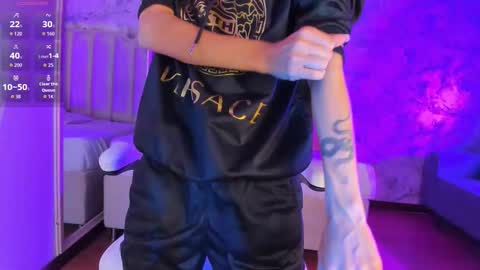 Snapshot of shantal_thompson21 chatting on 12-05-25, 04:32 Shantal online show from 12-05-25, 04:32