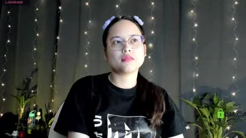 Snapshot of shantalcerezo chatting on 02-12-25, 12:27 Cat-FOLLOWME and we talk IGshantal cerezo online show from 02-12-25, 12:27