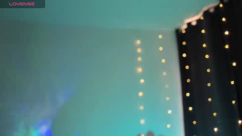 Snapshot of shantalcerezo chatting on 09-29-25, 06:35 Cat-FOLLOWME and we talk IGshantal cerezo online show from 09-29-25, 06:35