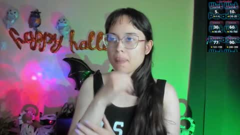 Snapshot of shantalcerezo chatting on 10-23-25, 09:57 Cat-FOLLOWME and we talk IGshantal cerezo online show from 10-23-25, 09:57