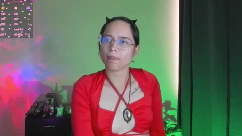 Snapshot of shantalcerezo chatting on 11-20-25, 08:41 Cat-FOLLOWME and we talk IGshantal cerezo online show from 11-20-25, 08:41