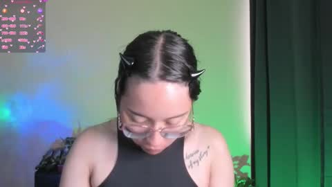 Snapshot of shantalcerezo chatting on 11-21-25, 08:40 Cat-FOLLOWME and we talk IGshantal cerezo online show from 11-21-25, 08:40