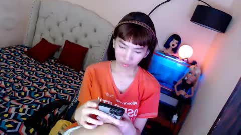 SHANTA FOX  s online show from 10-28-25, 12:19